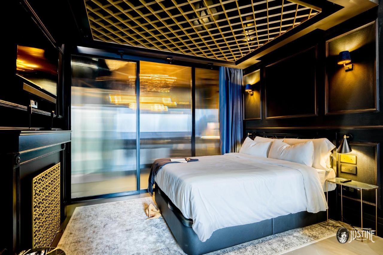 Suite Shibari By Justine Apartments Sobria Elegante Y Pecaminosa Apartamento Turistico En Madrid Rio Екстериор снимка