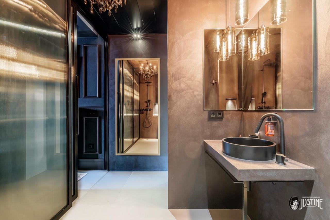 Suite Shibari By Justine Apartments Sobria Elegante Y Pecaminosa Apartamento Turistico En Madrid Rio Екстериор снимка